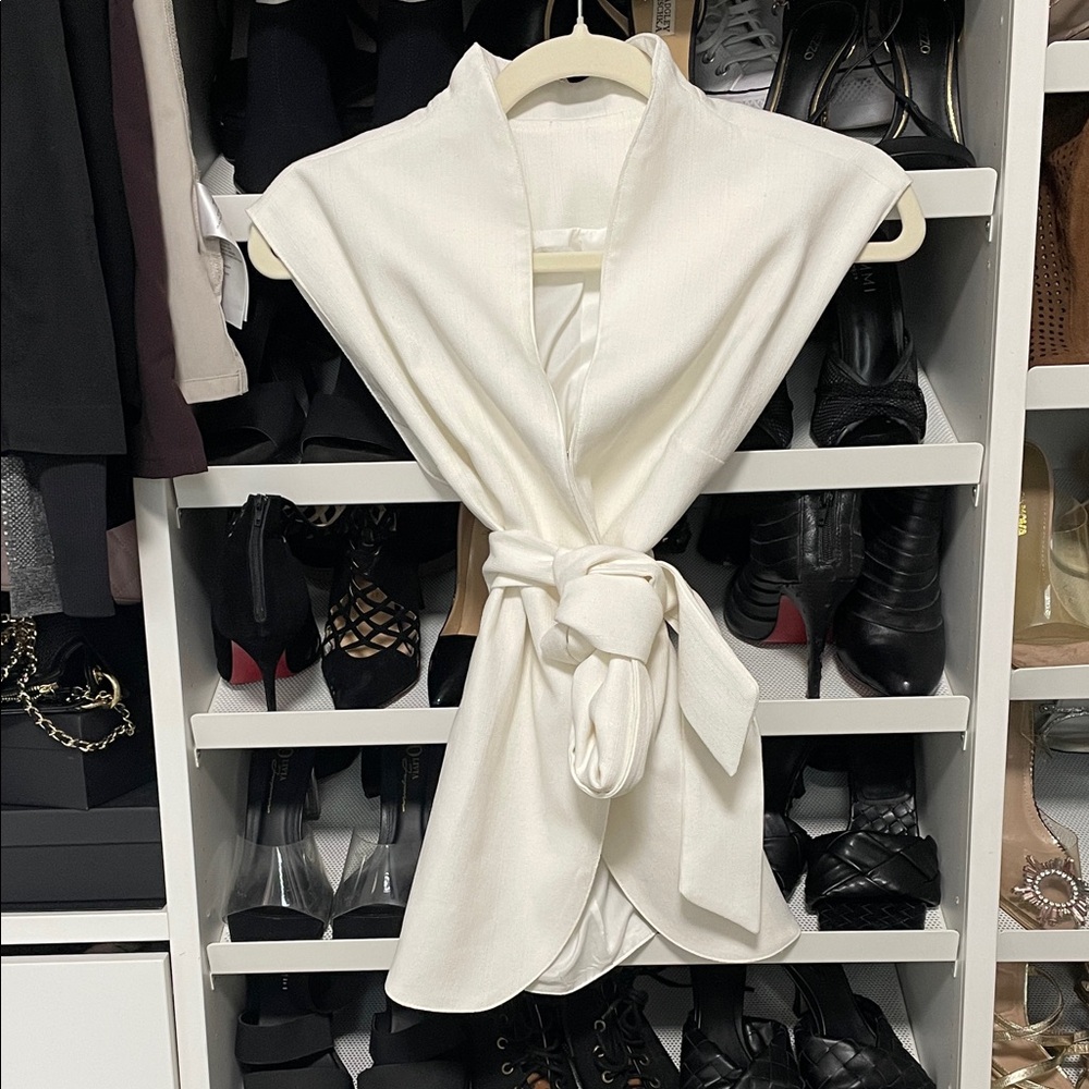 Commense Elegant White Tie-Front Blouse